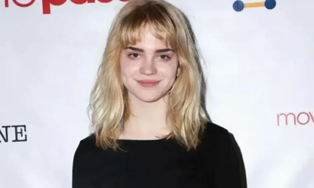 Sophie Thatcher Biography, Age, Net Worth, Career, Family, Boyfriend and Movies